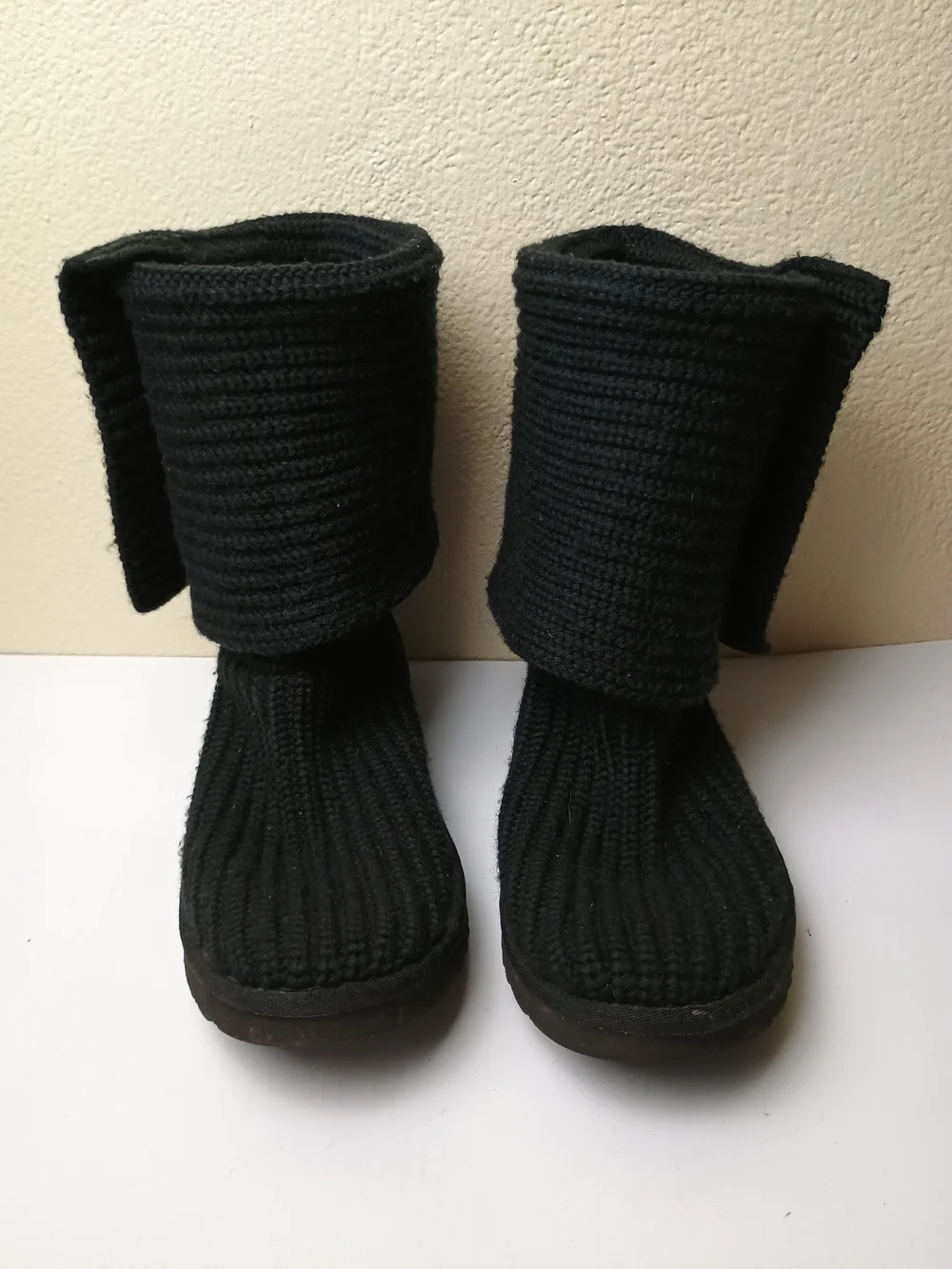 UGG Classic Cardy 10 Black Knit Fold-Over Women's Winter Boots Chunky Sweater Kn